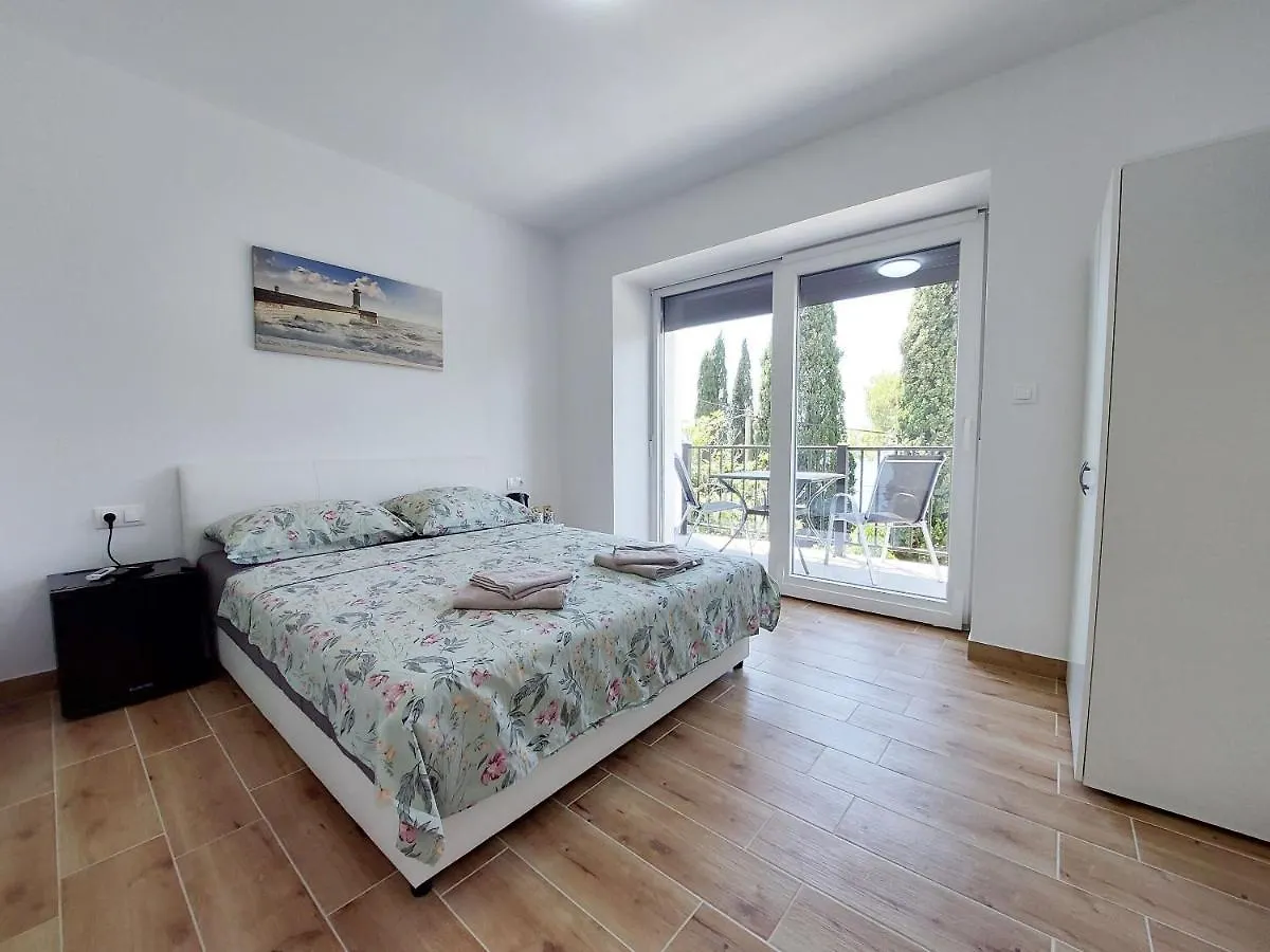 Apartment And Rooms Anne Dramalj Croazia