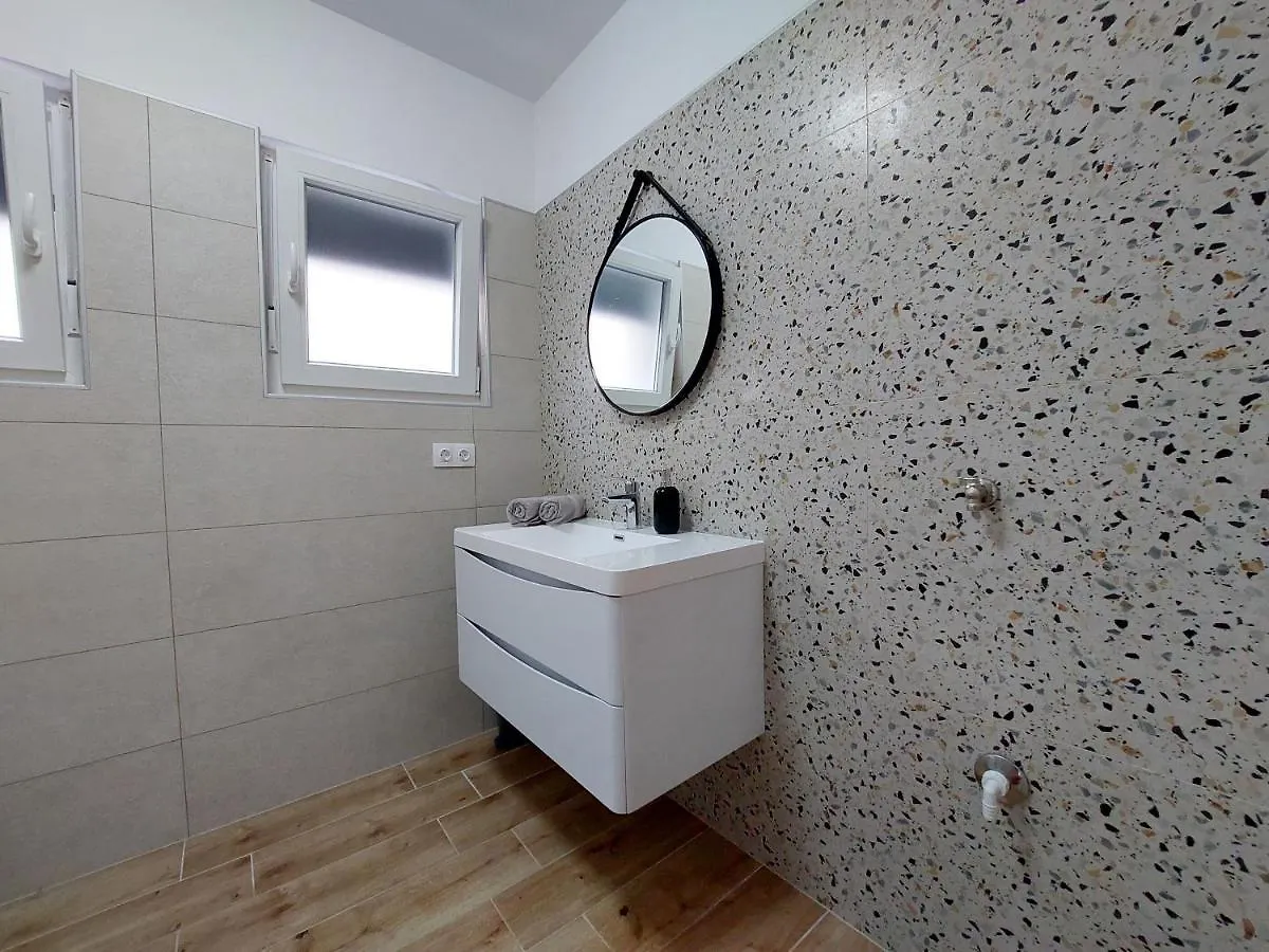 Apartment And Rooms Anne Dramalj Croatia